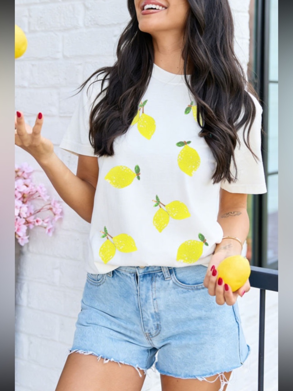 1220. White Sequin Lemon Graphic Short Sleeve T-Shirt 🍋 State Of Fashion